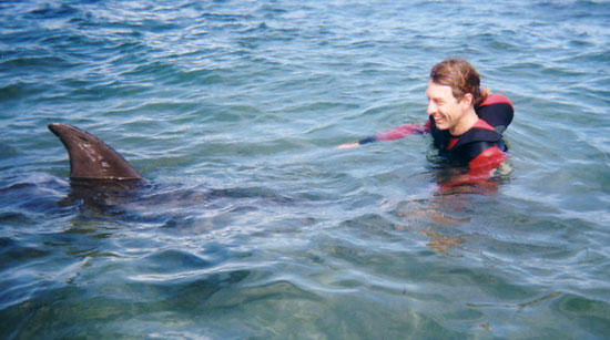 Graham playing with Dusty