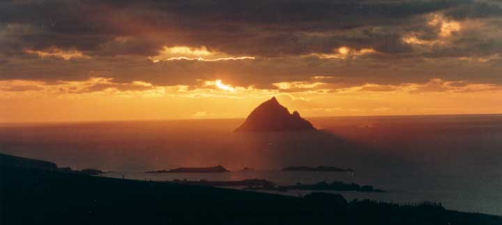 Sunset behind the Tiaraght, Dingle peninsula